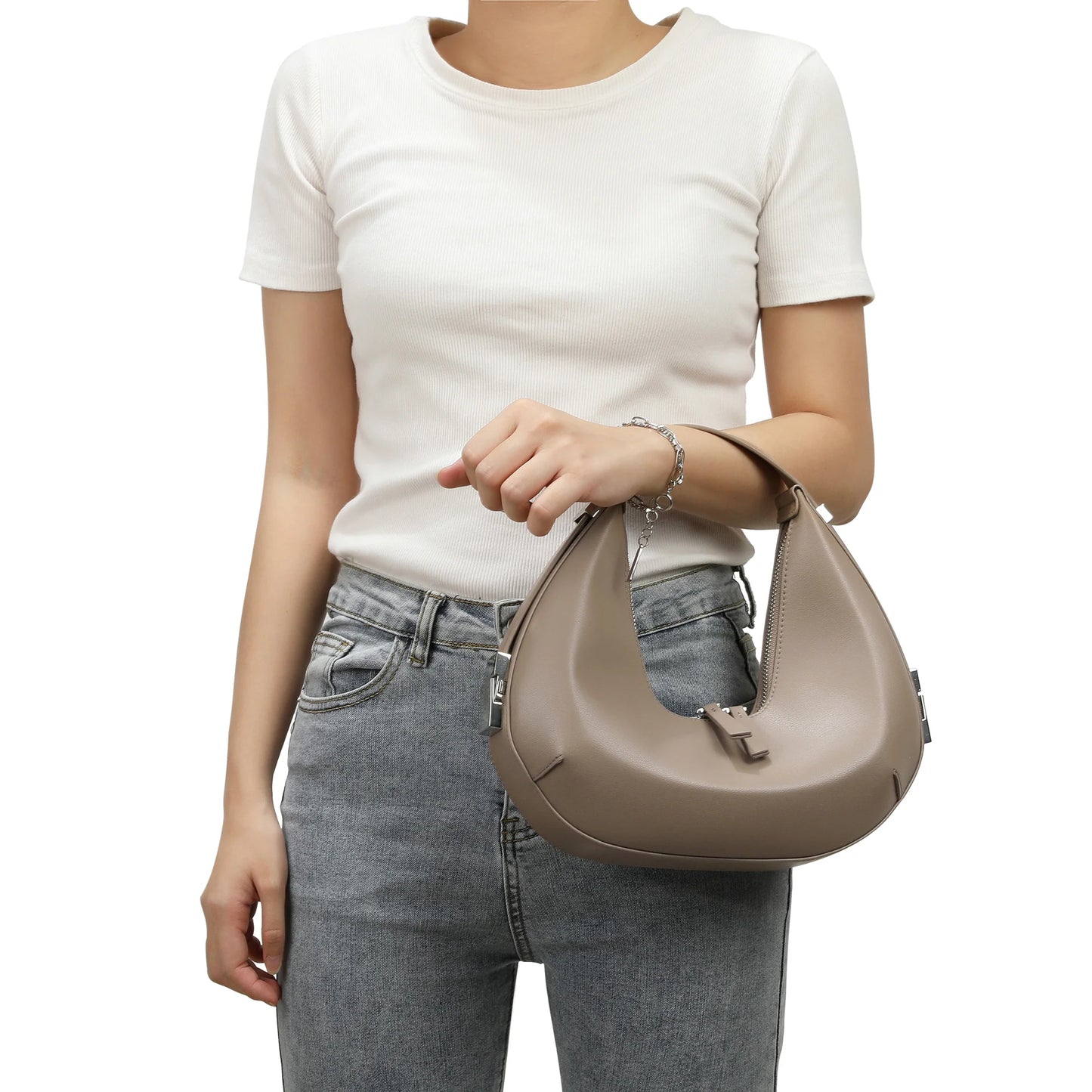 SMOOTH LEATHER ADJUSTABLE SHOULDER BAG